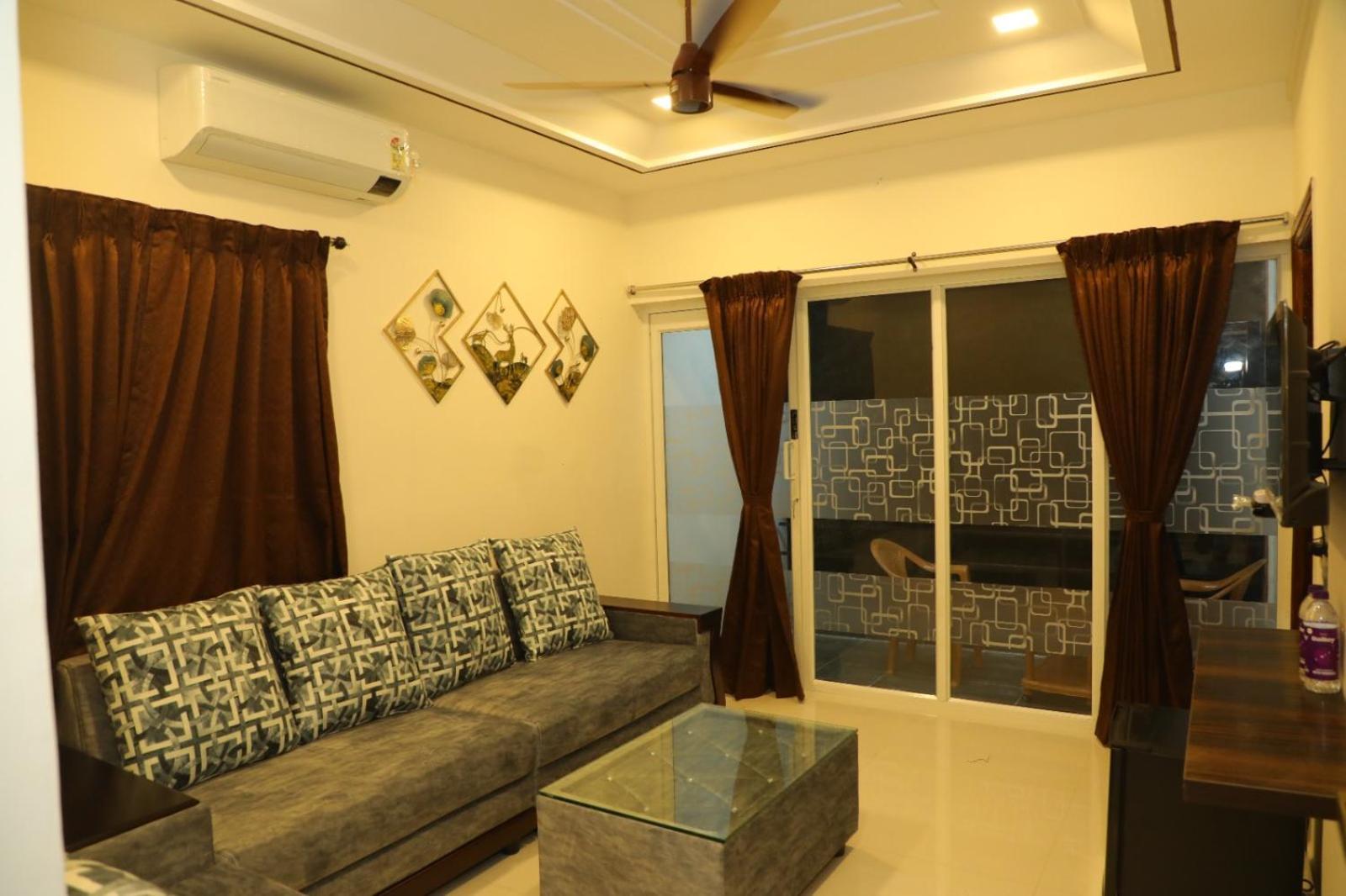 Annai Residency Hotell Vellore Exteriör bild